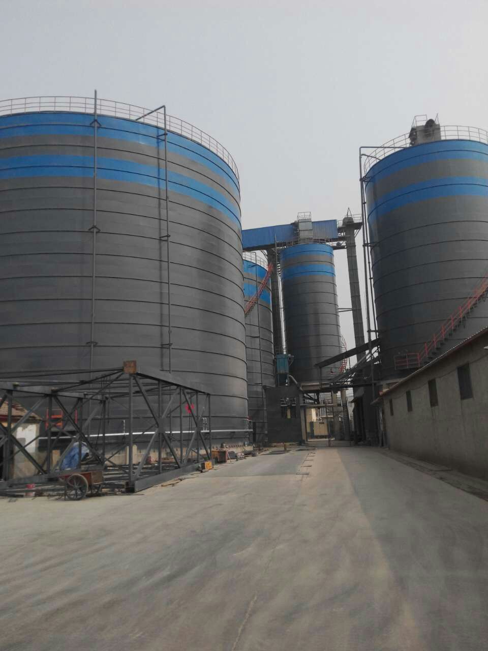 盐湖粉煤灰储存库基础怎么建造