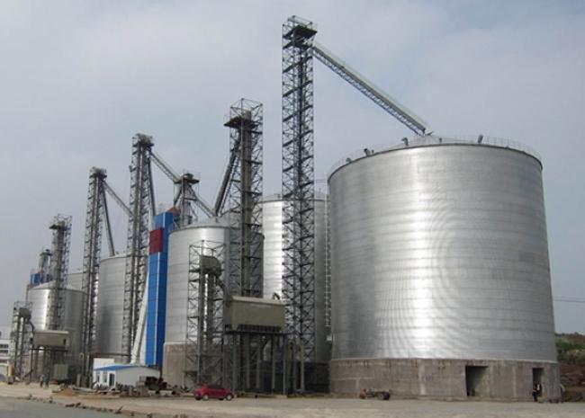 盐湖大型钢板库构造参数及水泥储存质量